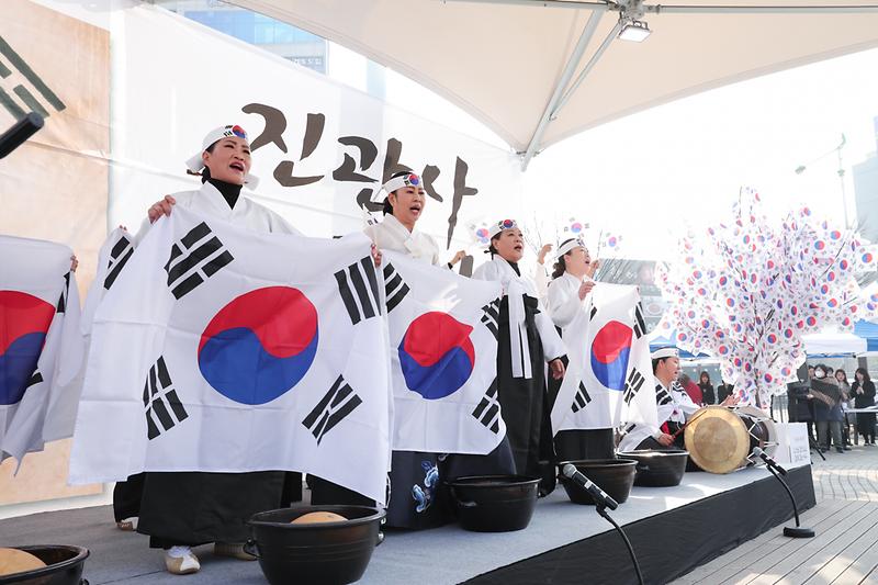 Young-8931.jpg 이미지