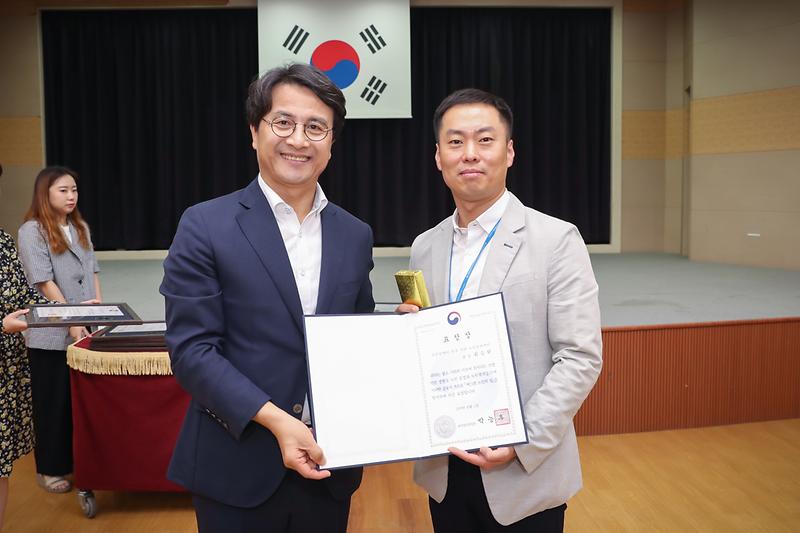 Young-9226.jpg 이미지