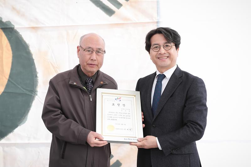 Young-9253.jpg 이미지