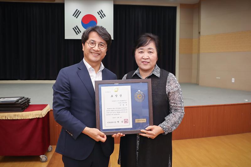 Young-9257.jpg 이미지