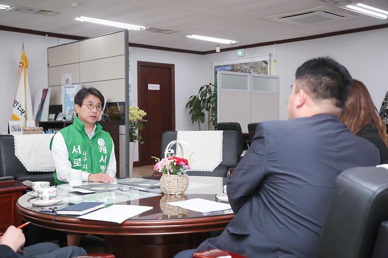 Young-9258.jpg 이미지