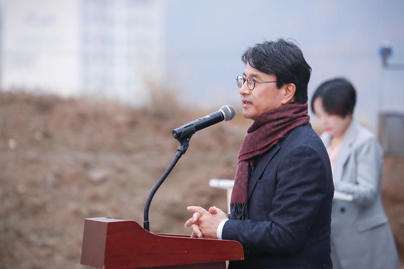 Young-9283.jpg 이미지