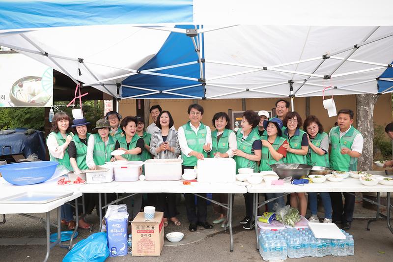 20190709 서구 어르신 삼걔탕 대접 봉사활동 사진