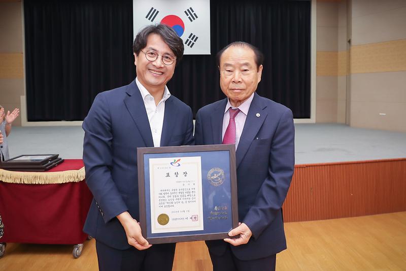 Young-9358.jpg 이미지