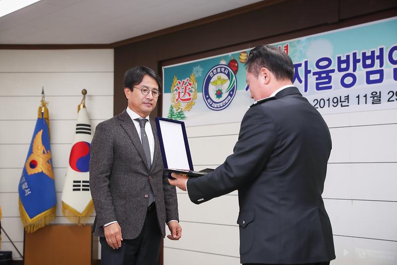 Young-9359.jpg 이미지