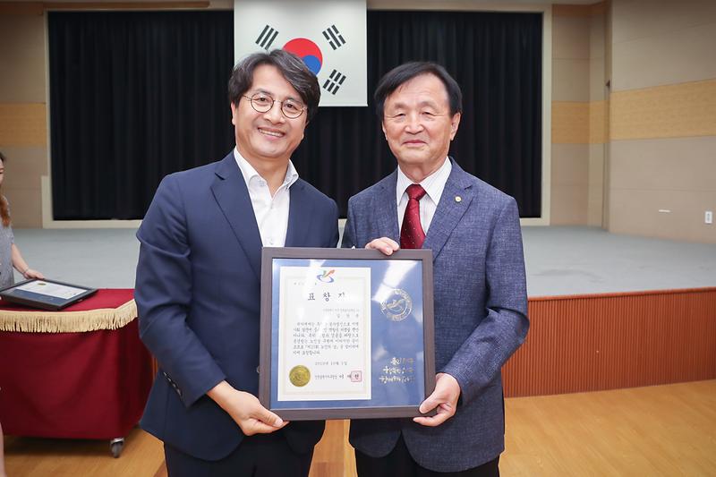 Young-9382.jpg 이미지