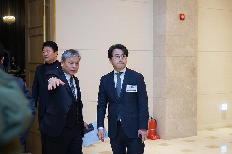 Young-9453.jpg 이미지