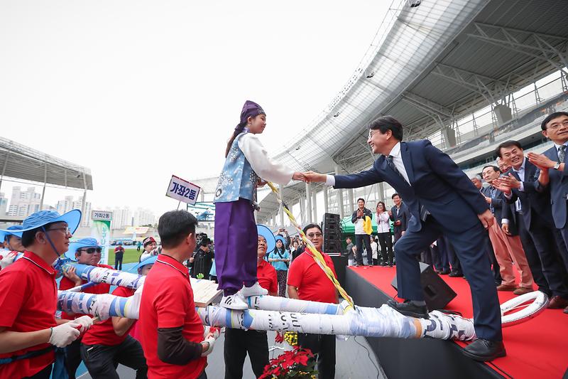 Young-9498-2.jpg 이미지