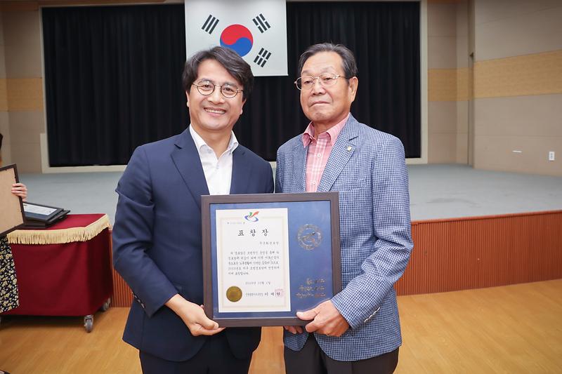 Young-9506.jpg 이미지