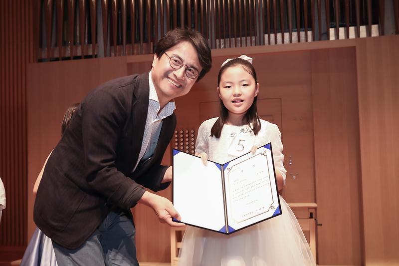 Young-9513.jpg 이미지