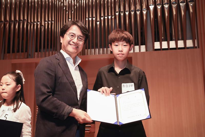 Young-9516.jpg 이미지