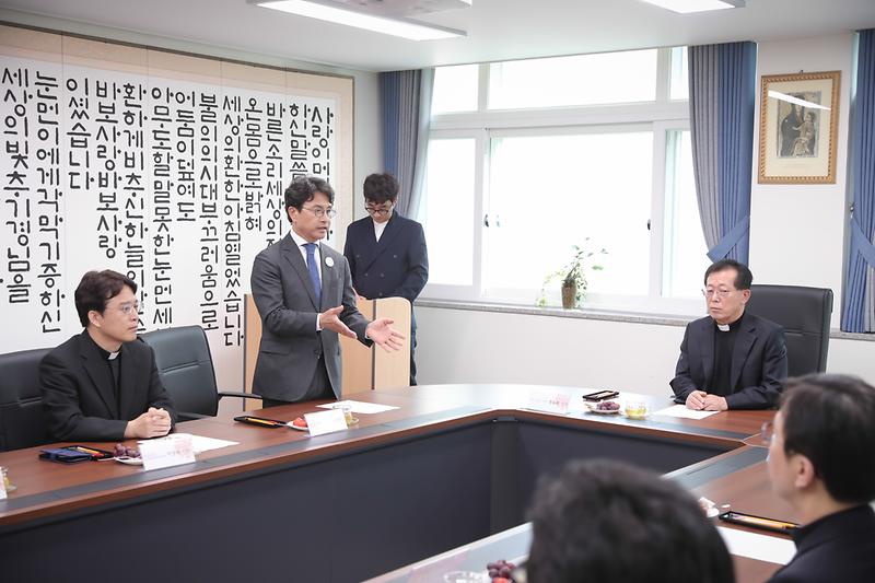 Young-9517.jpg 이미지