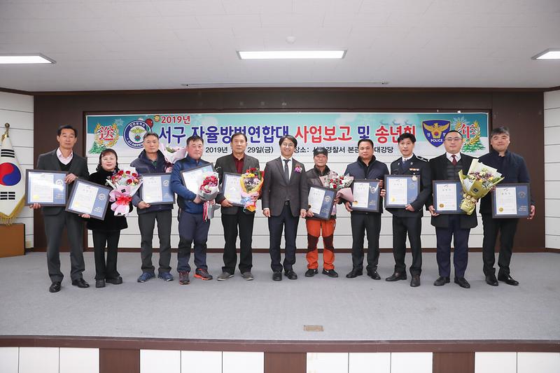 Young-9523.jpg 이미지