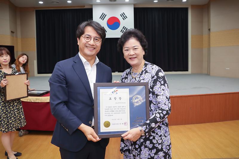 Young-9526.jpg 이미지