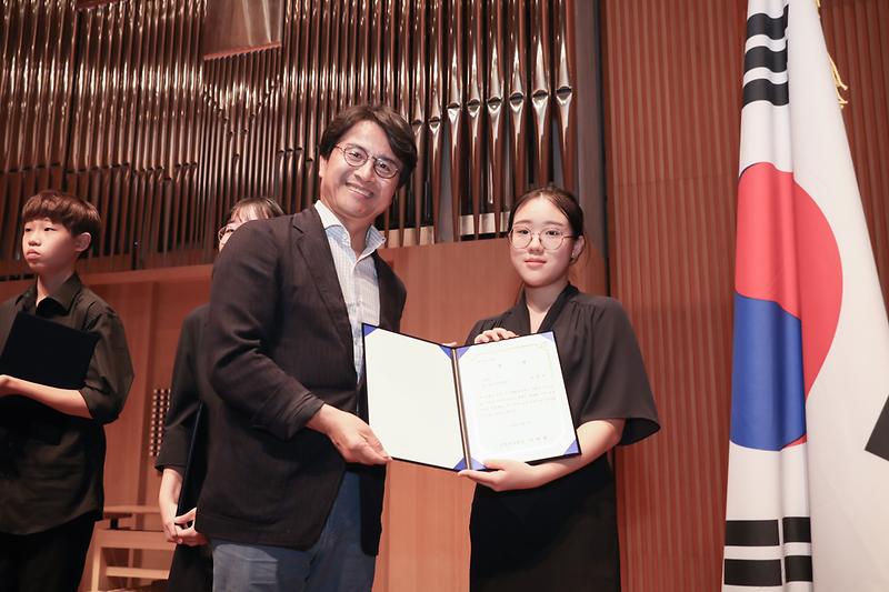 Young-9533.jpg 이미지