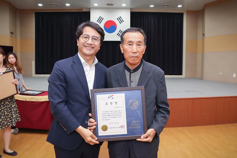 Young-9537.jpg 이미지