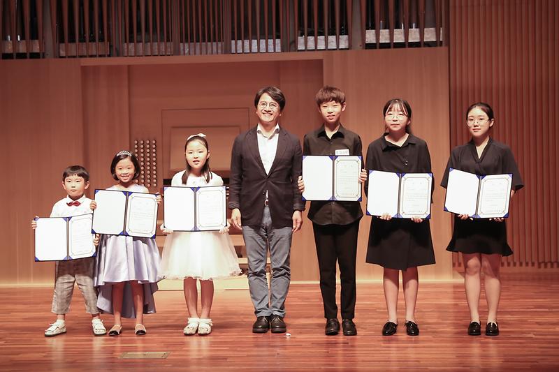 Young-9541.jpg 이미지