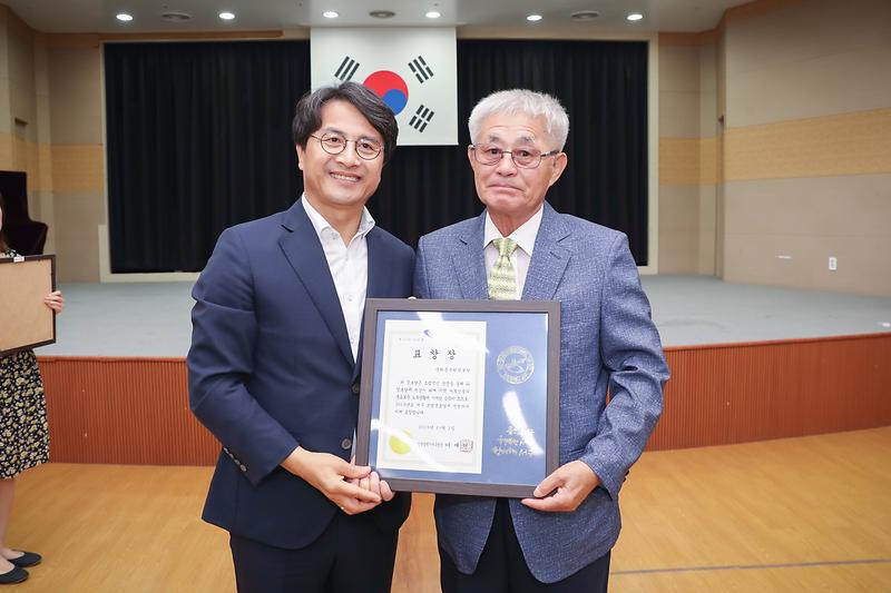 Young-9552.jpg 이미지