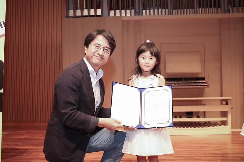 Young-9571.jpg 이미지