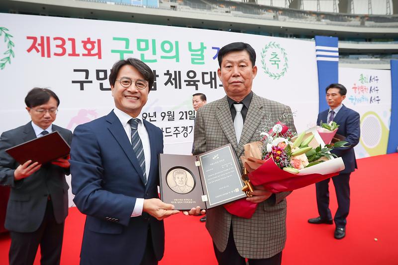 Young-9676-2.jpg 이미지