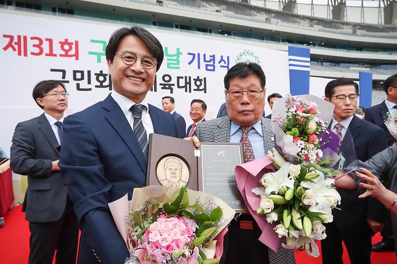 Young-9689-2.jpg 이미지