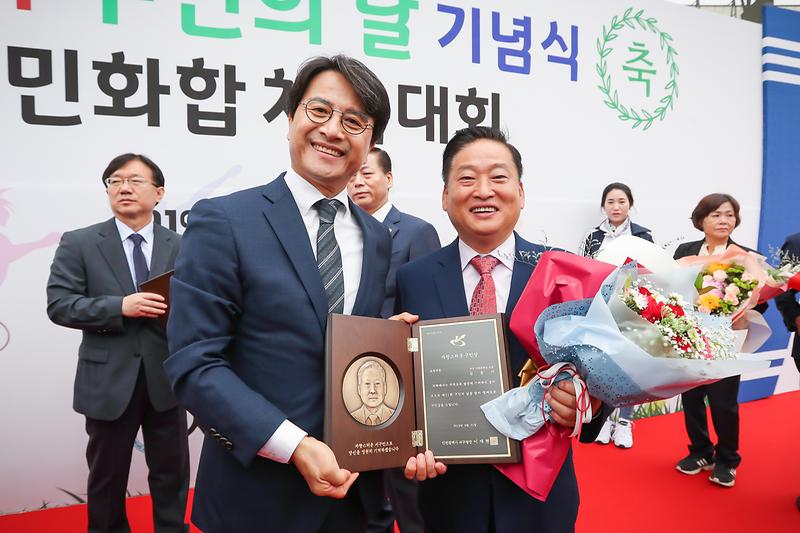 Young-9728-2.jpg 이미지