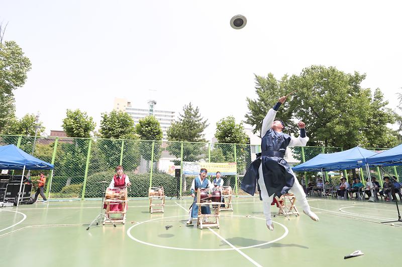 Young-9801.jpg 이미지