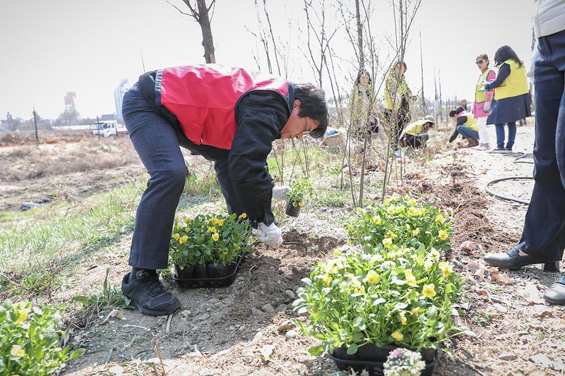 Young-9828.jpg 이미지