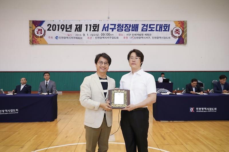 Young-9919.jpg 이미지