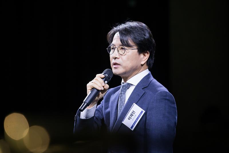 Young-9958.jpg 이미지