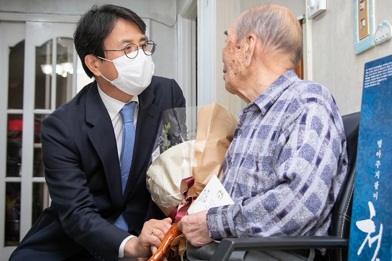 20201014 100세 어르신 가정방문 사진