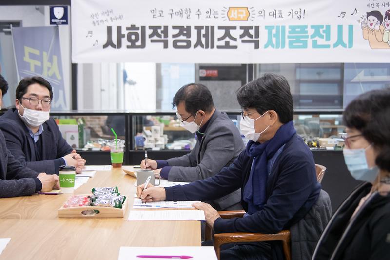 Young-1029.jpg 이미지