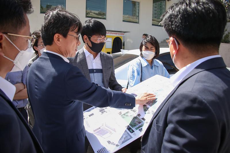 Young-1086.jpg 이미지