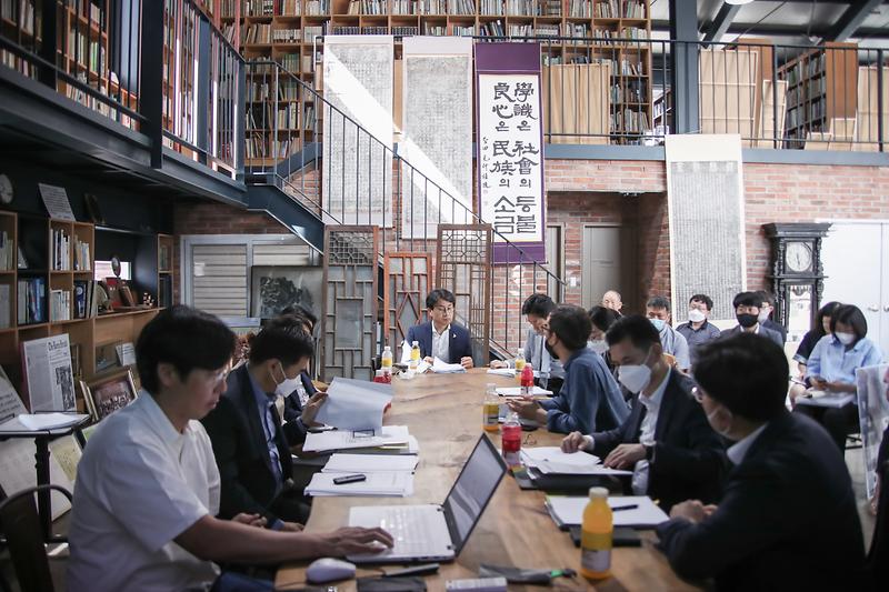 Young-1281.jpg 이미지