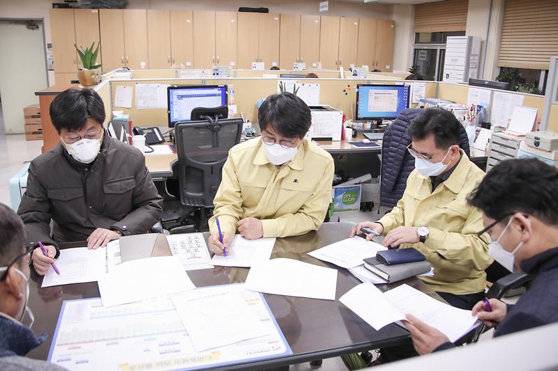 Young-1645.jpg 이미지