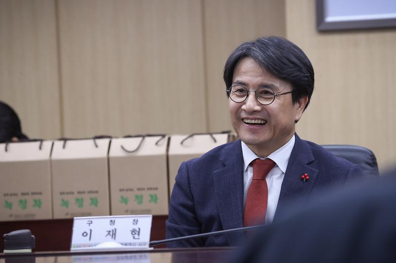 Young-1674.jpg 이미지