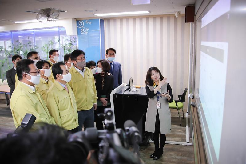 Young-2535.jpg 이미지