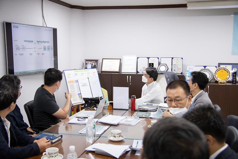 Young-3077.jpg 이미지