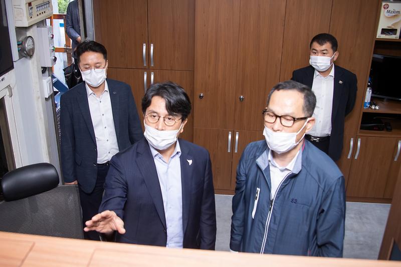 Young-3090.jpg 이미지