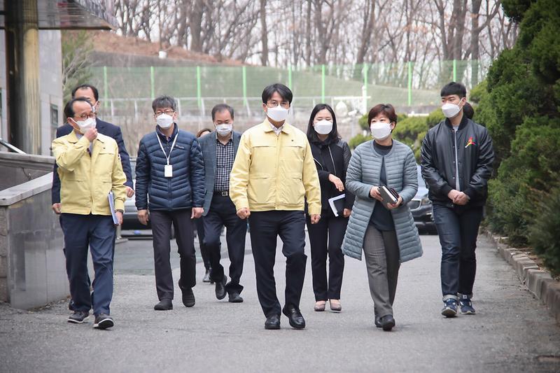 Young-3401.jpg 이미지