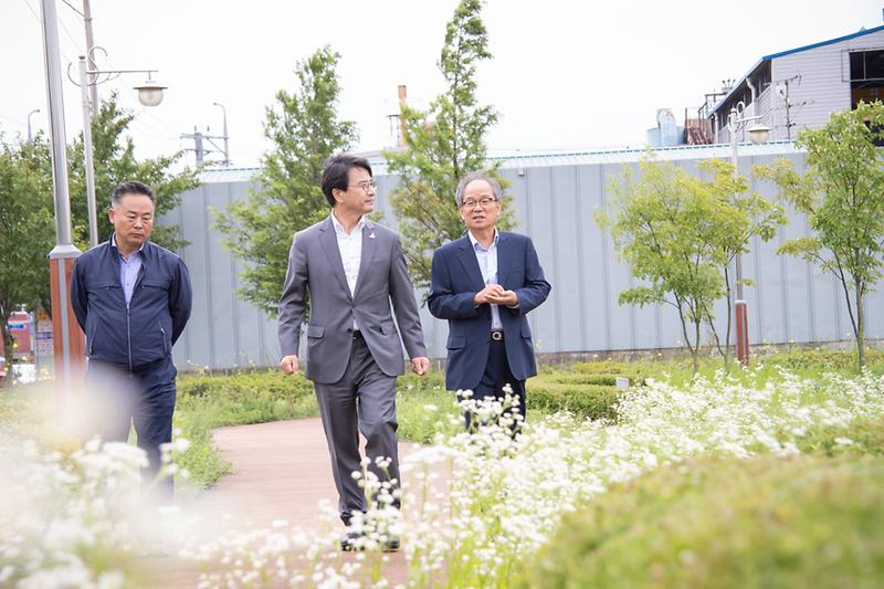 Young-3601.jpg 이미지