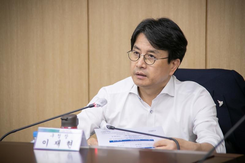 Young-5141.jpg 이미지