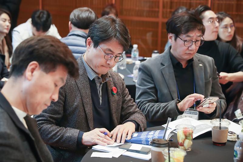 Young-5313.jpg 이미지