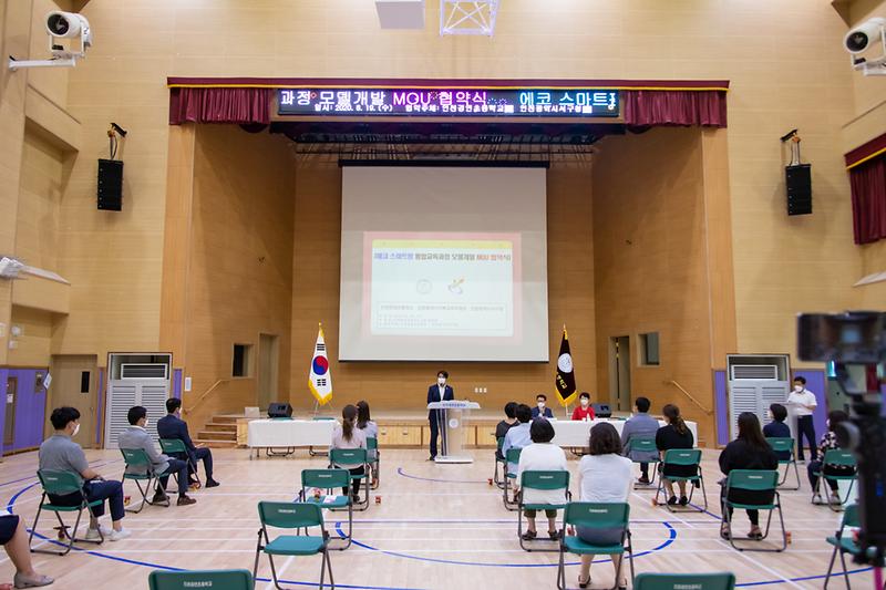 Young-5527.jpg 이미지