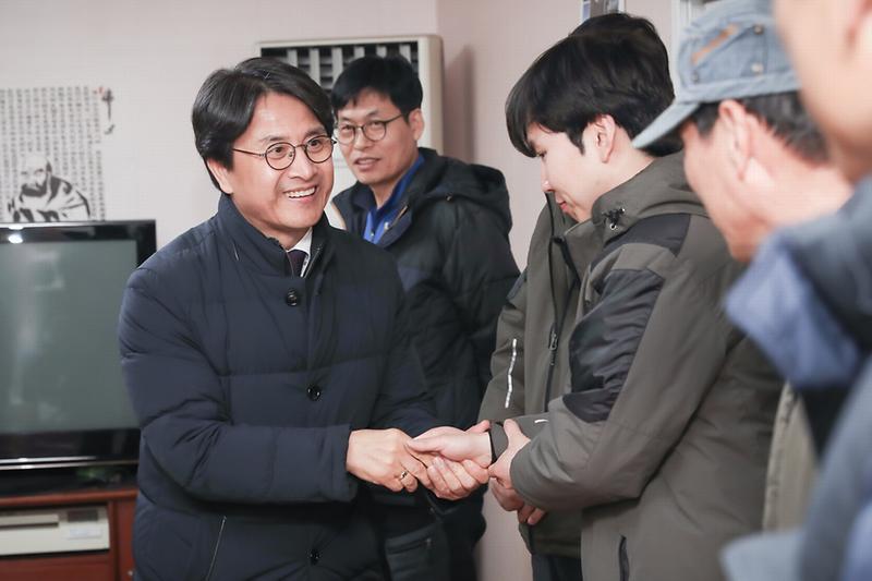 Young-5810.jpg 이미지