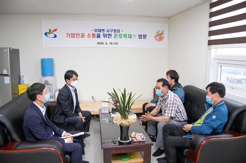 Young-6518.jpg 이미지