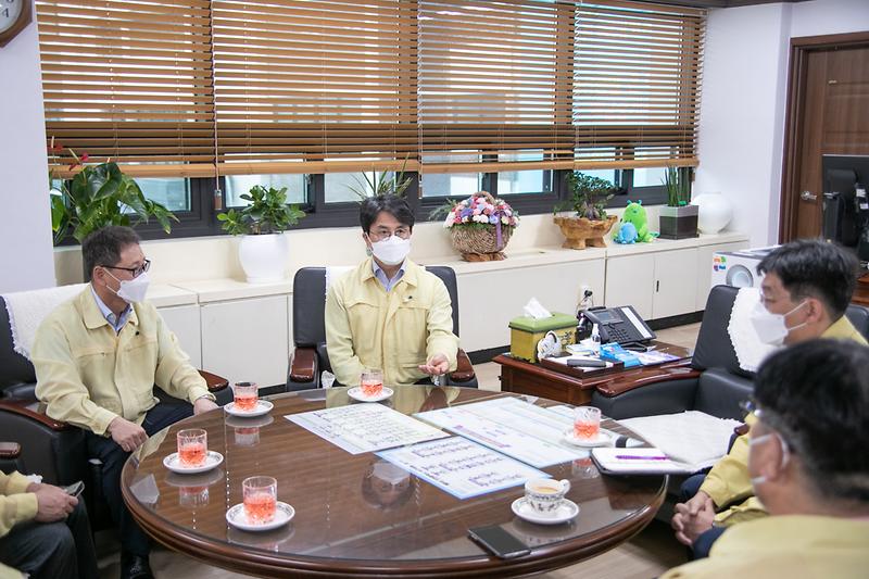 Young-6674.jpg 이미지