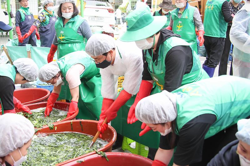 Young-7115.jpg 이미지