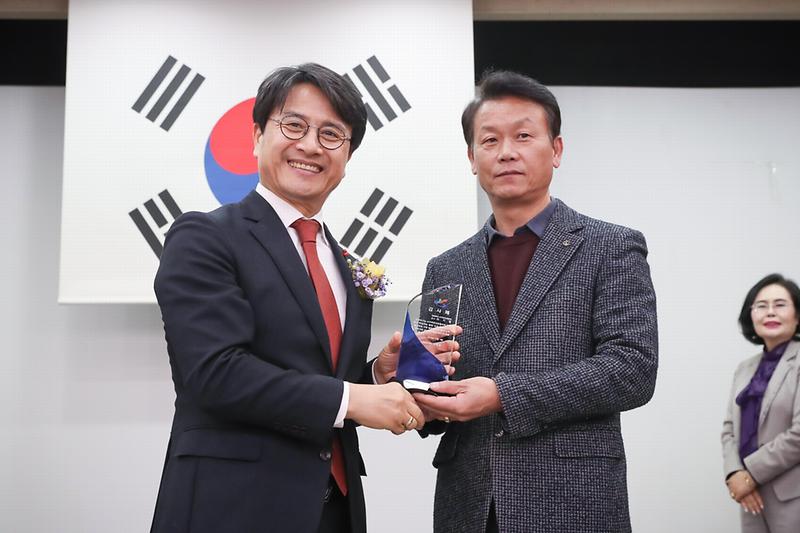 Young-7279.jpg 이미지