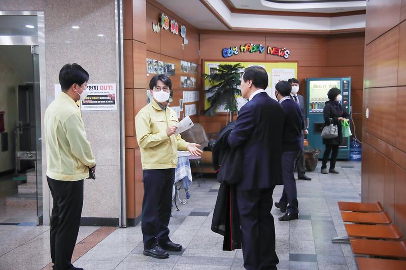 Young-7362.jpg 이미지